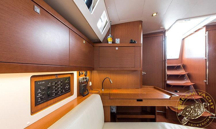 2017 BENETEAU Oceanis 45